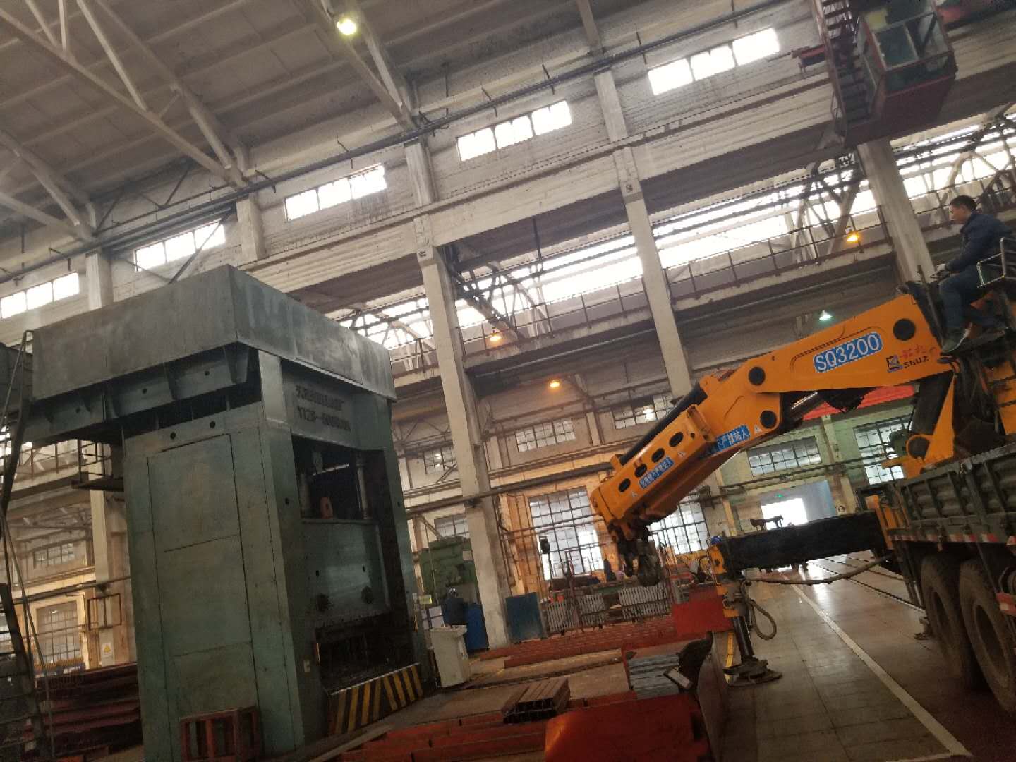 濟南吊車出租 濟南吊裝起重  濟南吊裝就位 濟南設(shè)備吊裝起重搬運  濟南搬運吊裝