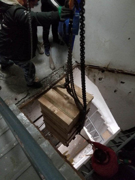 機(jī)械設(shè)備吊裝